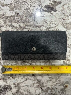 VTG Coach Women's Wallet with Signature Pattern in black & gray